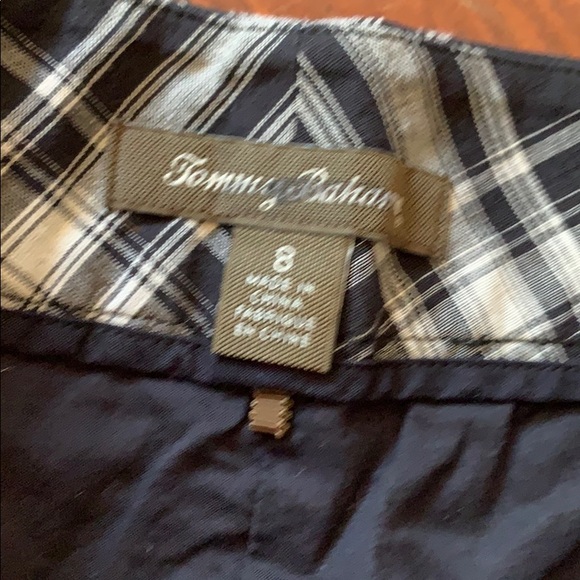 Tommy Bahama plaid linen shorts 8 - Picture 3 of 5